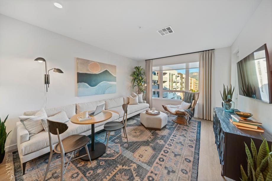 Leya living room
